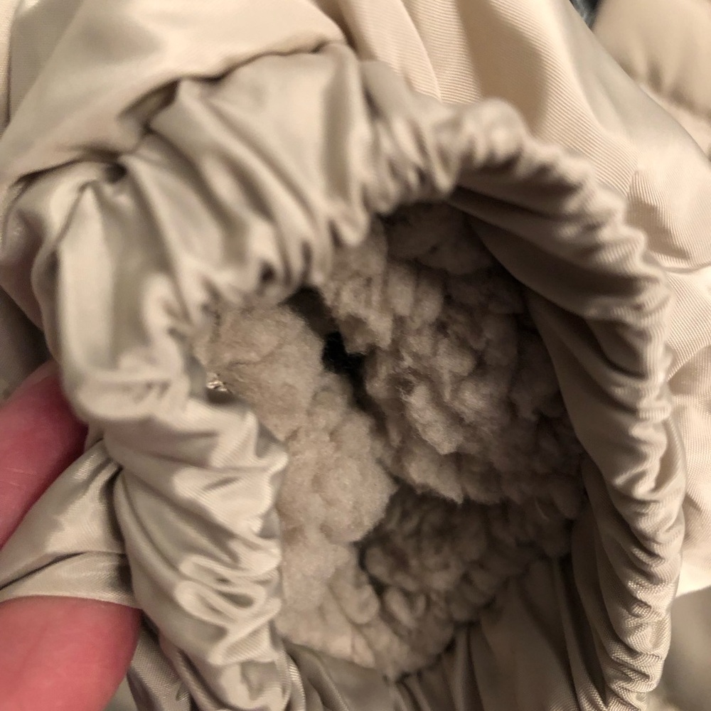 Women's Beige Puffer Jacket with Faux Fur Collar - Picture 3 of 6